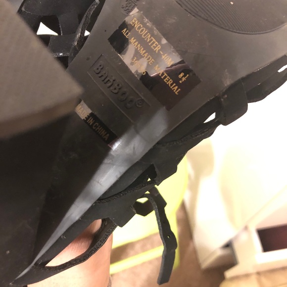 Black Toe Heels with Ankle Strap - Picture 4 of 4